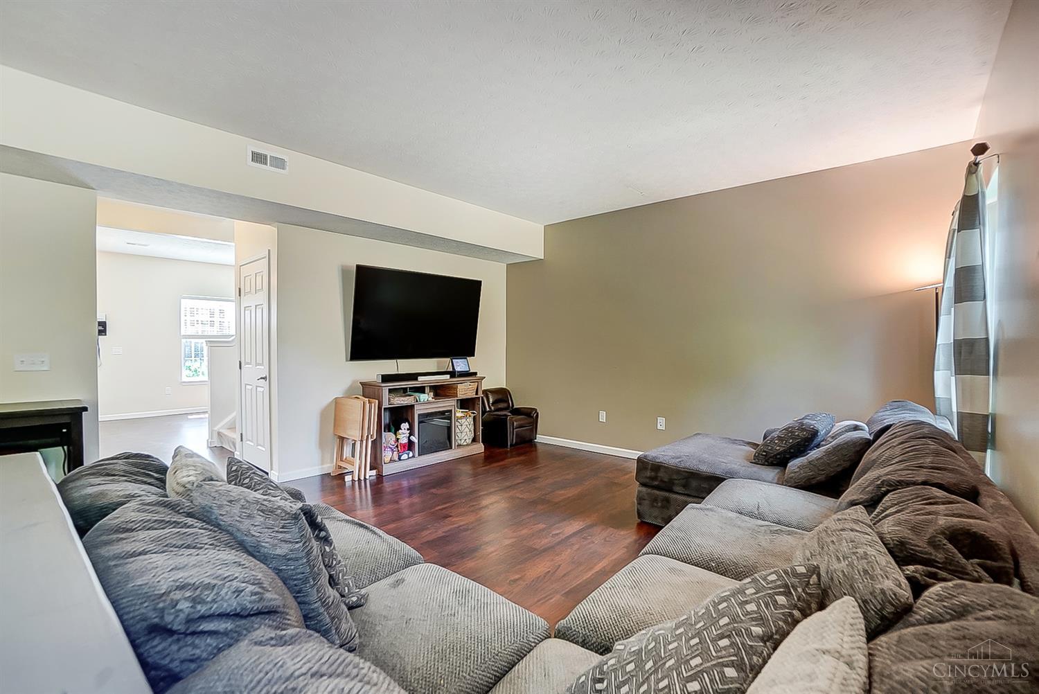 8453 Forest Valley Drive