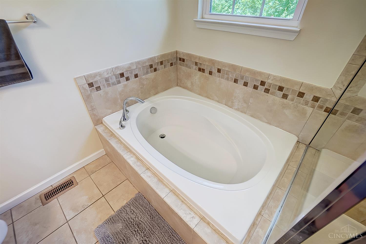 8453 Forest Valley Drive