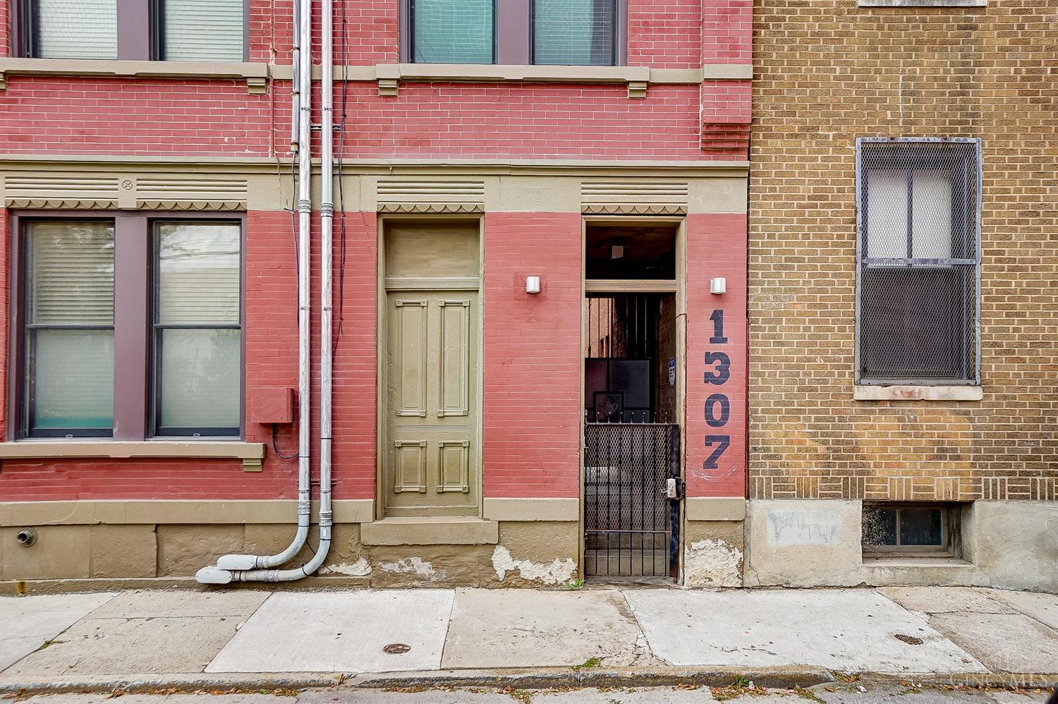 1307 Republic Street 3