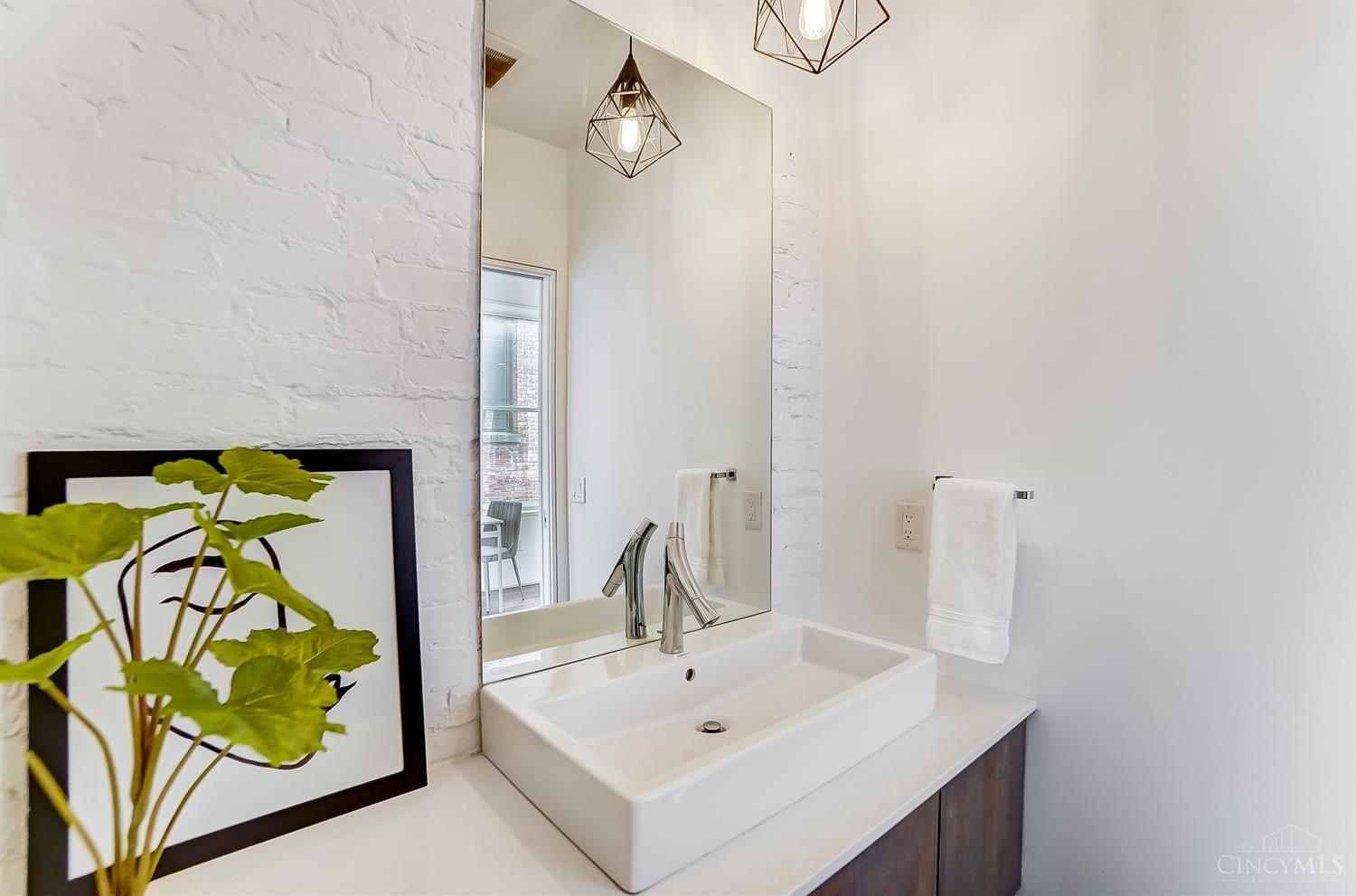 1307 Republic Street 3