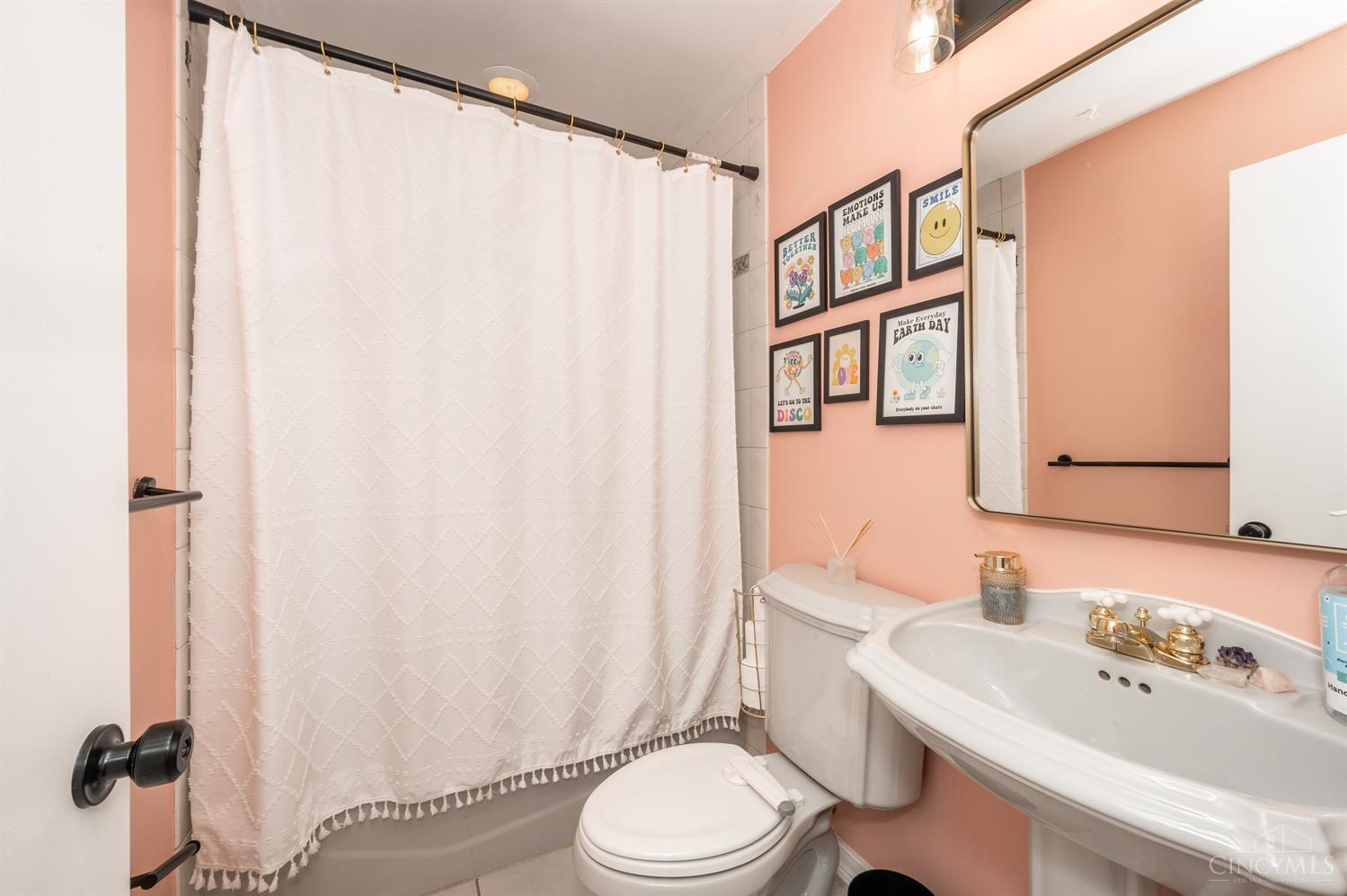 1134 Doris Jane Avenue