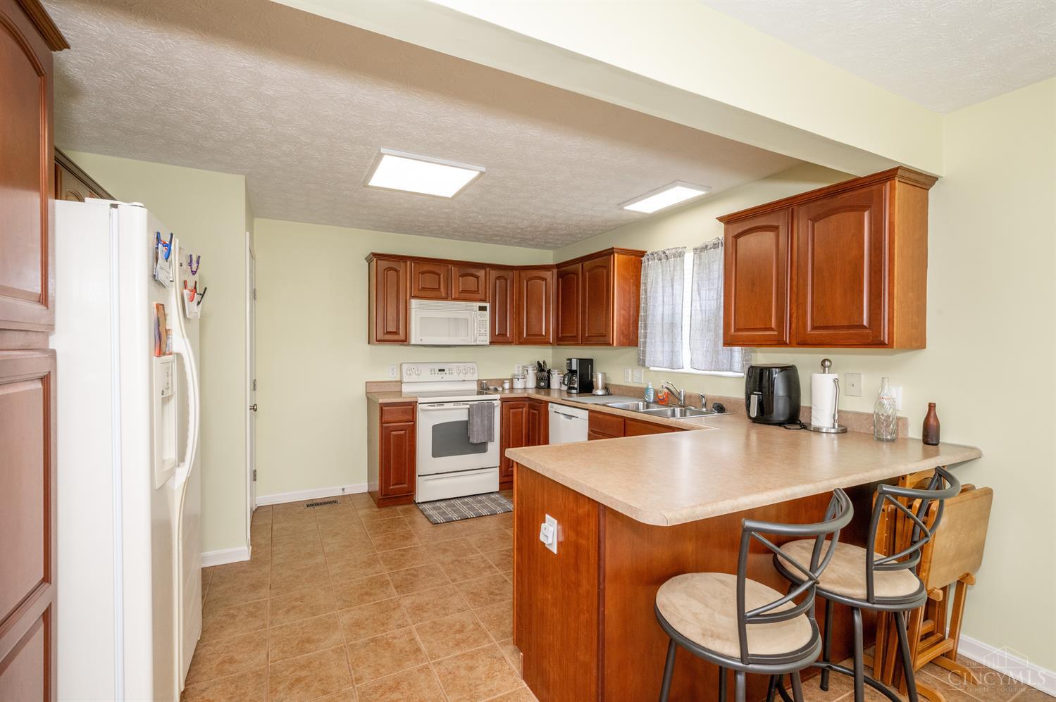 6560 Riverview Avenue