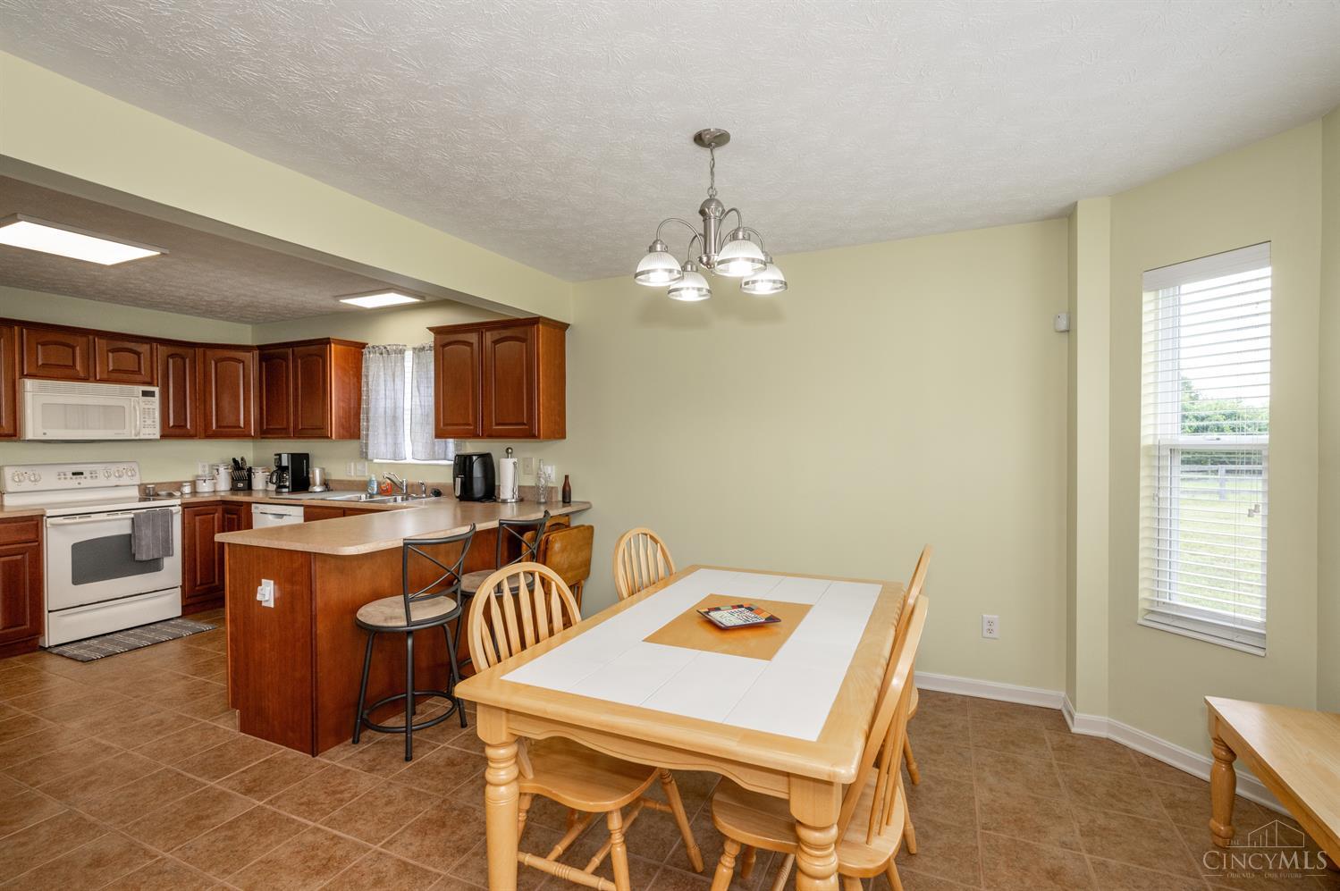 6560 Riverview Avenue