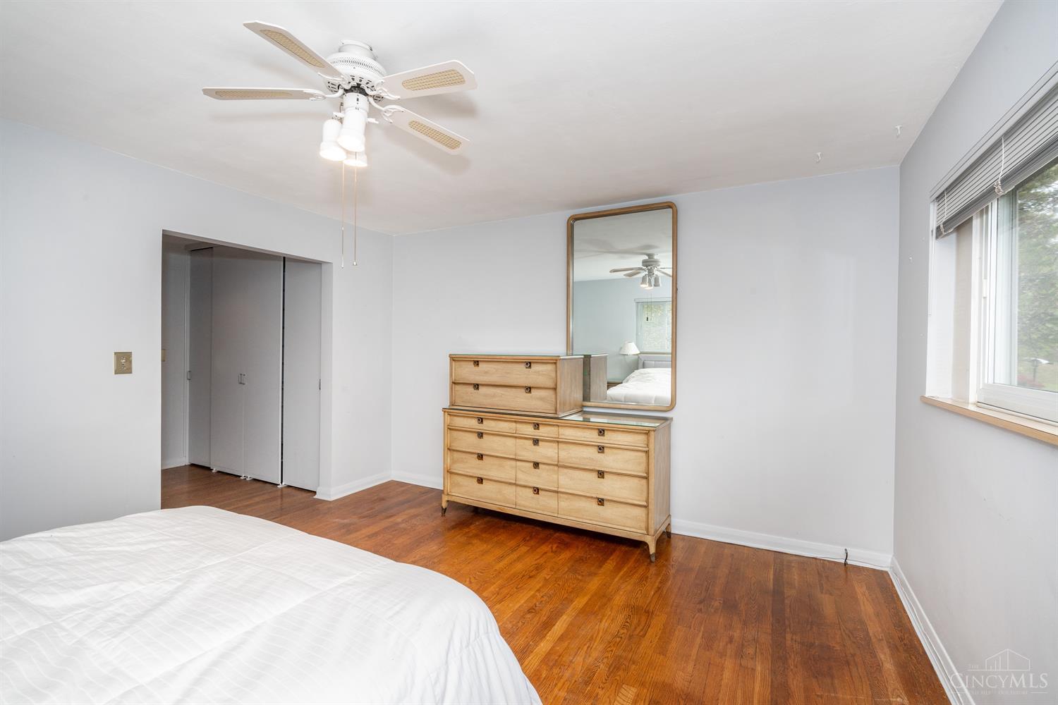 2326 Raeburn Terrace