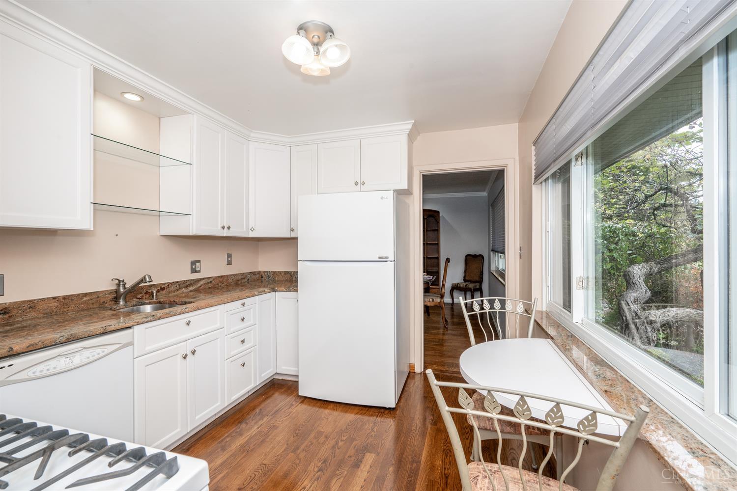 2326 Raeburn Terrace