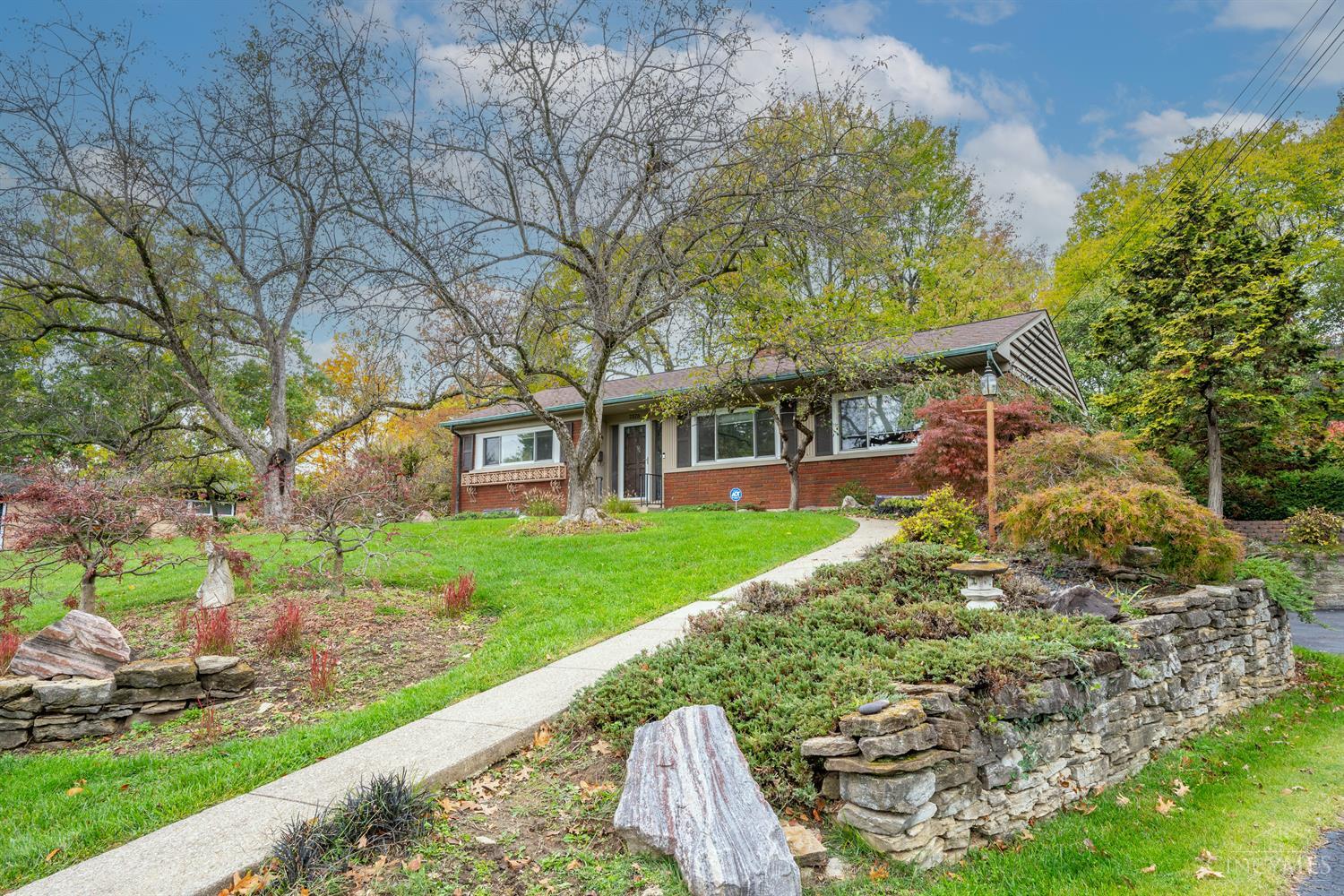 2326 Raeburn Terrace