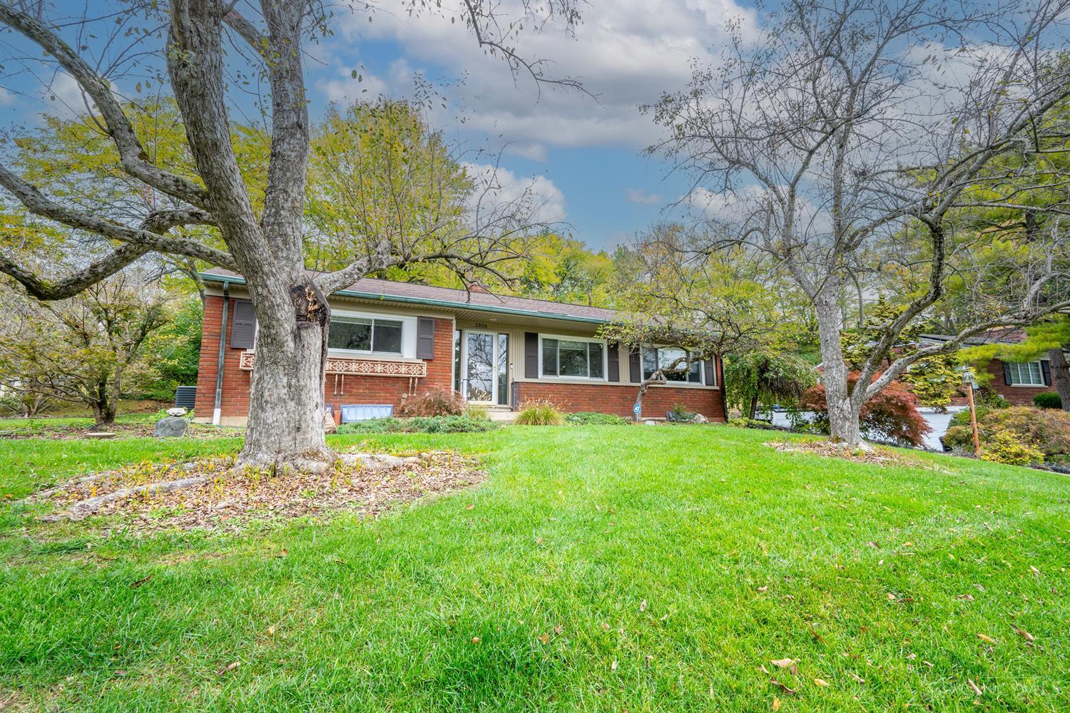 2326 Raeburn Terrace