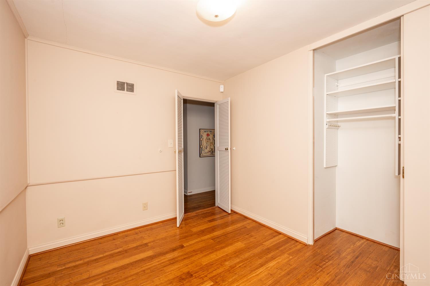 2326 Raeburn Terrace