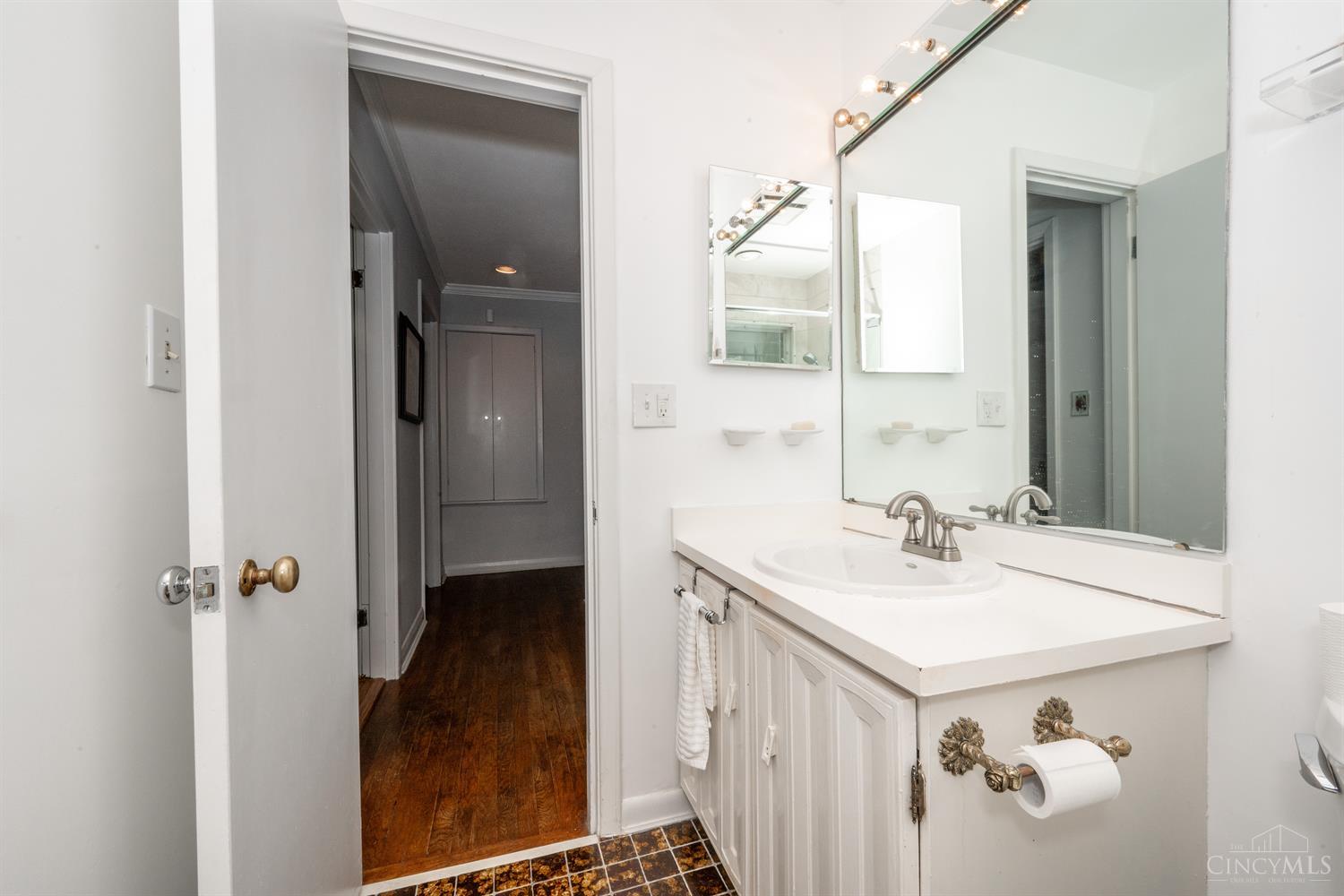 2326 Raeburn Terrace