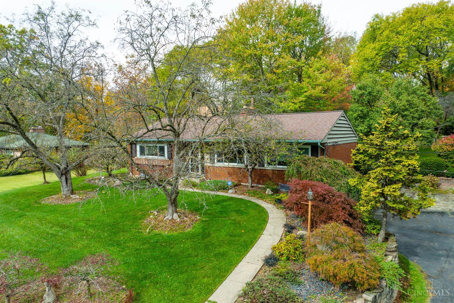 2326 Raeburn Terrace