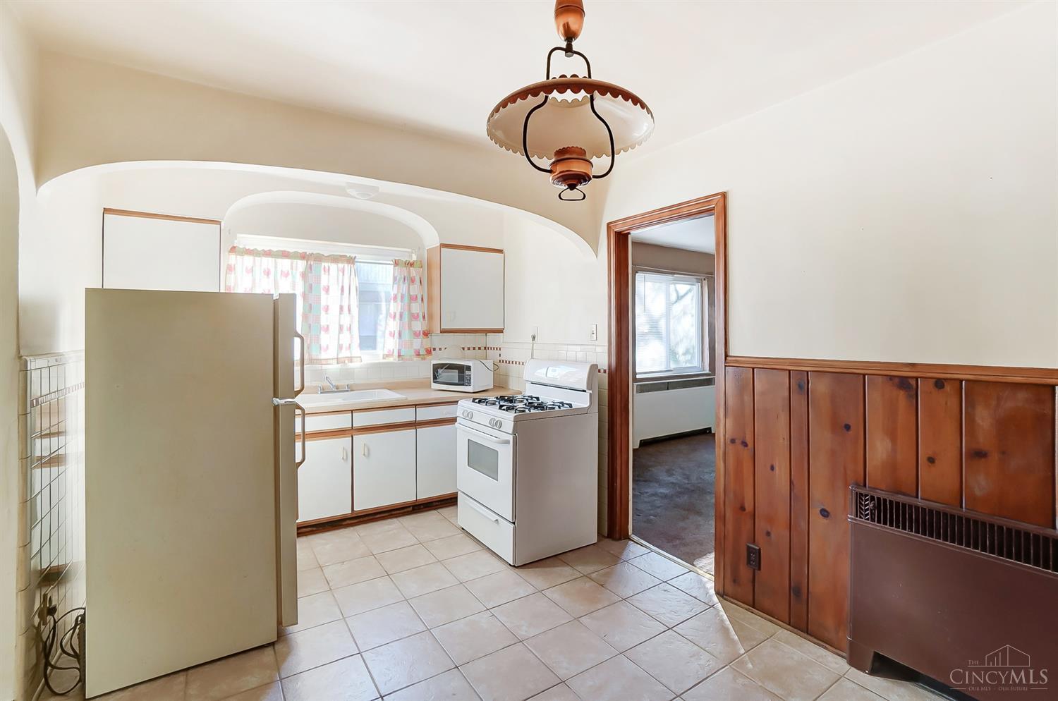 1136 Franklin Avenue