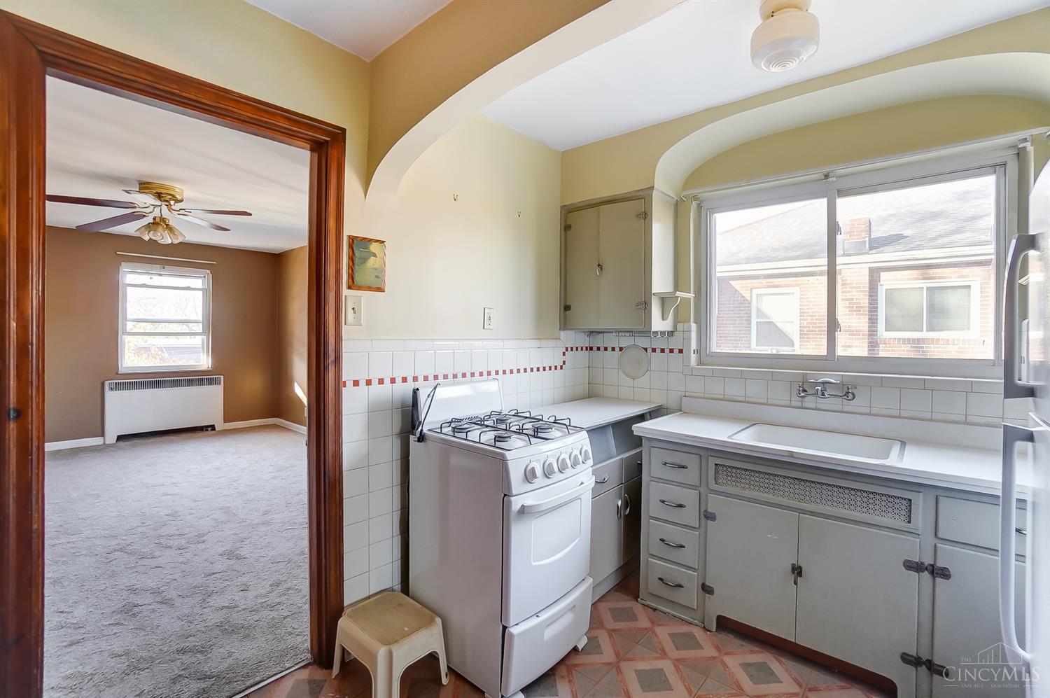 1136 Franklin Avenue