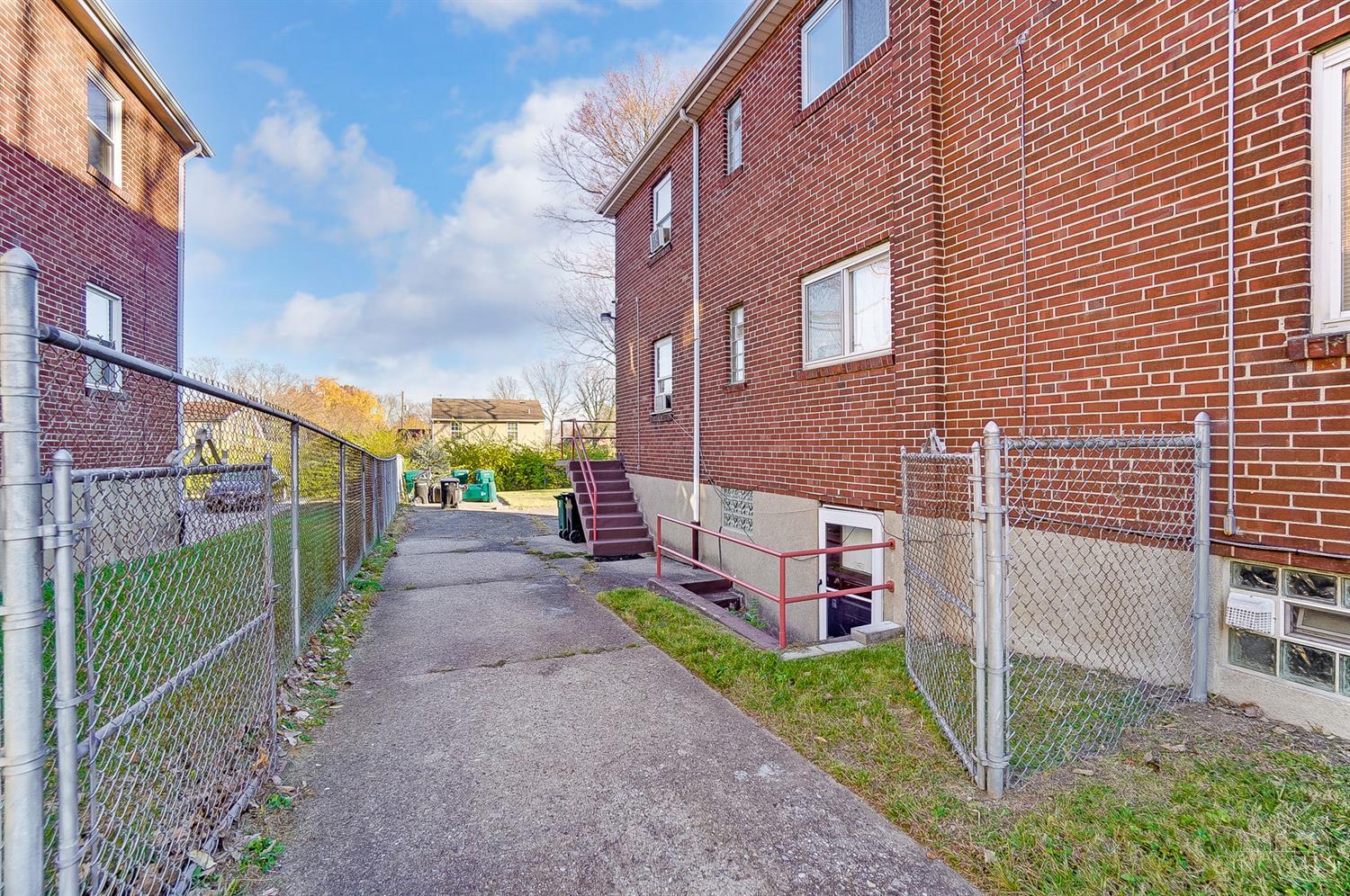 1136 Franklin Avenue