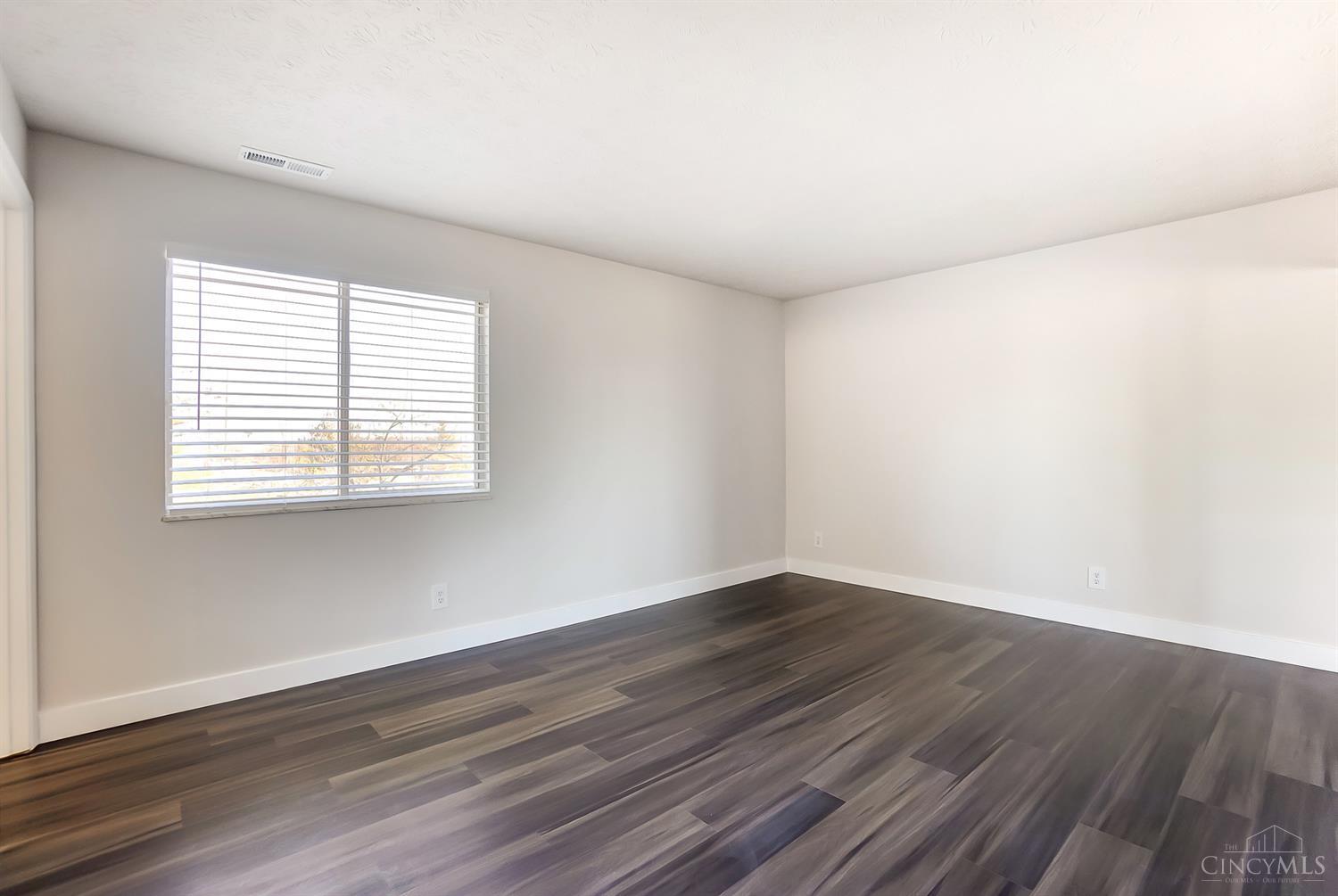 1635 Gelhot Drive 18