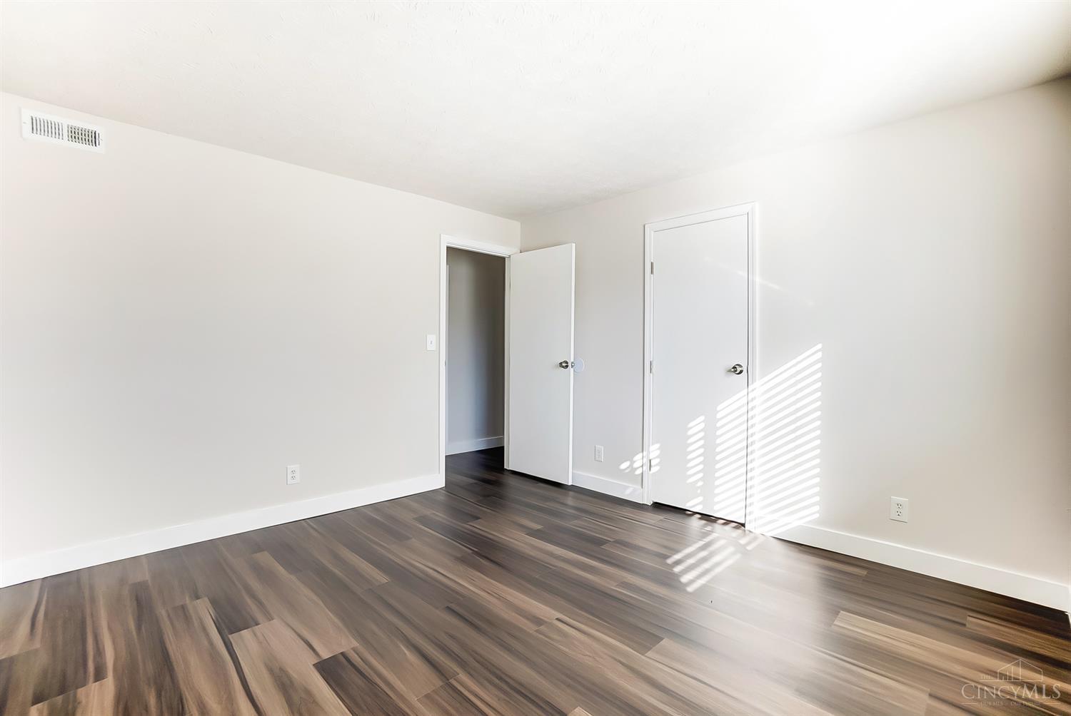 1635 Gelhot Drive 18