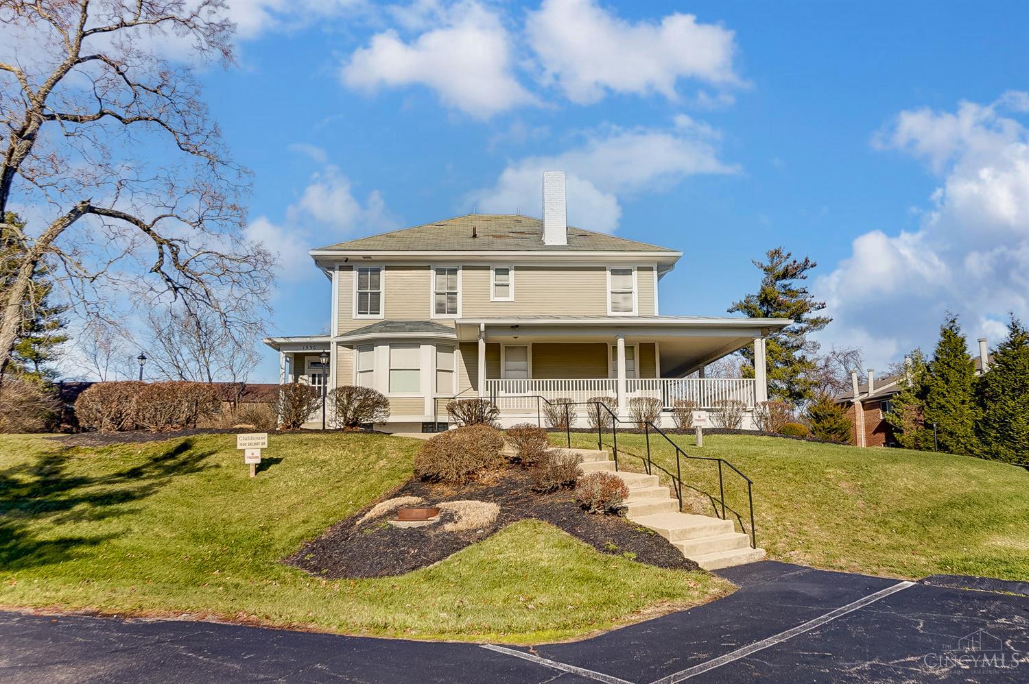 1635 Gelhot Drive 18