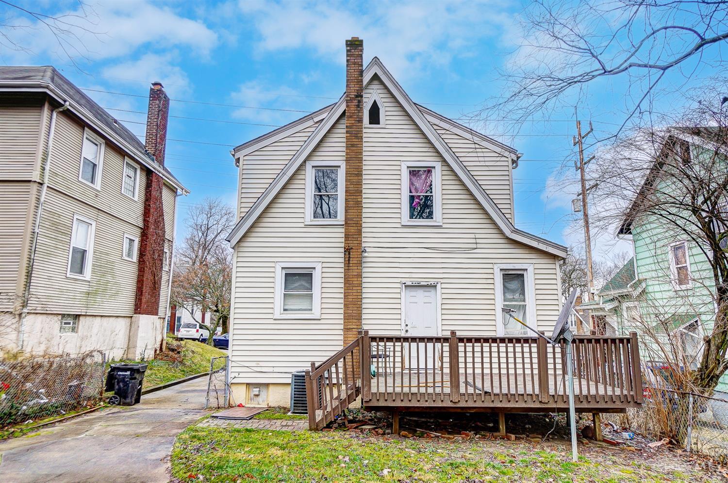 1118 Fairbanks Avenue