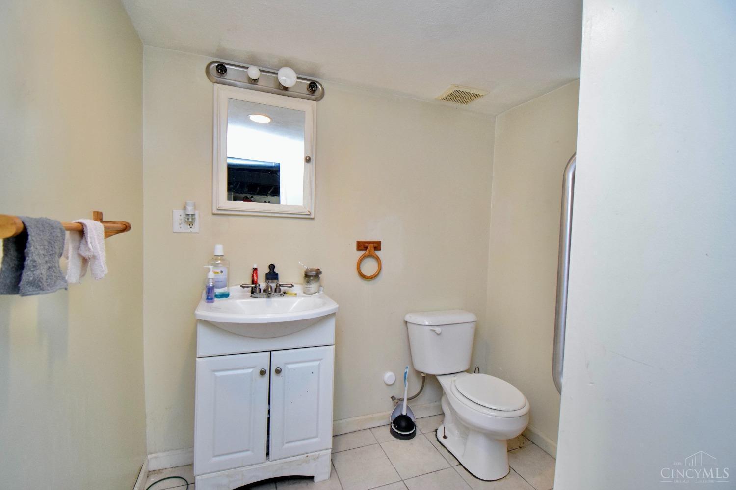 1118 Fairbanks Avenue