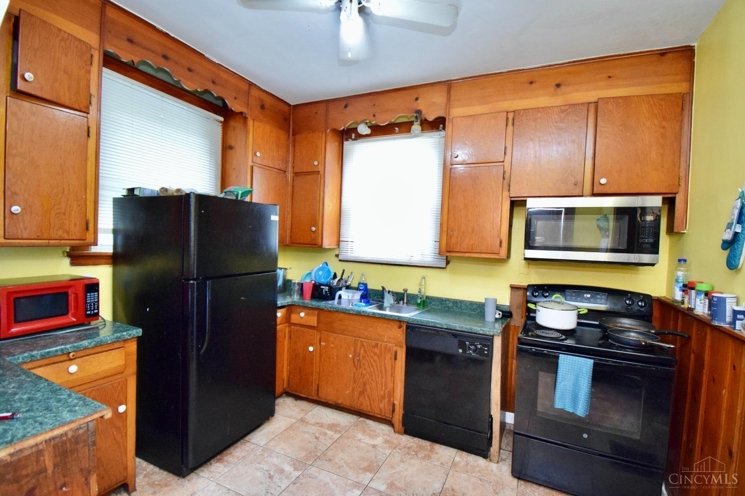 1118 Fairbanks Avenue