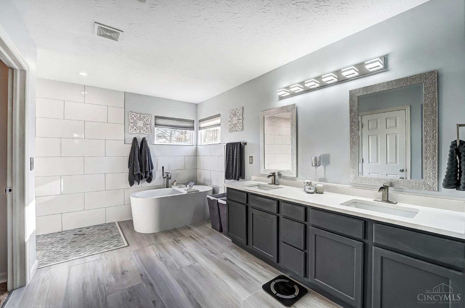 6141 Driftwood Court