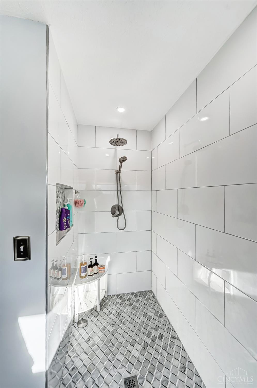 6141 Driftwood Court