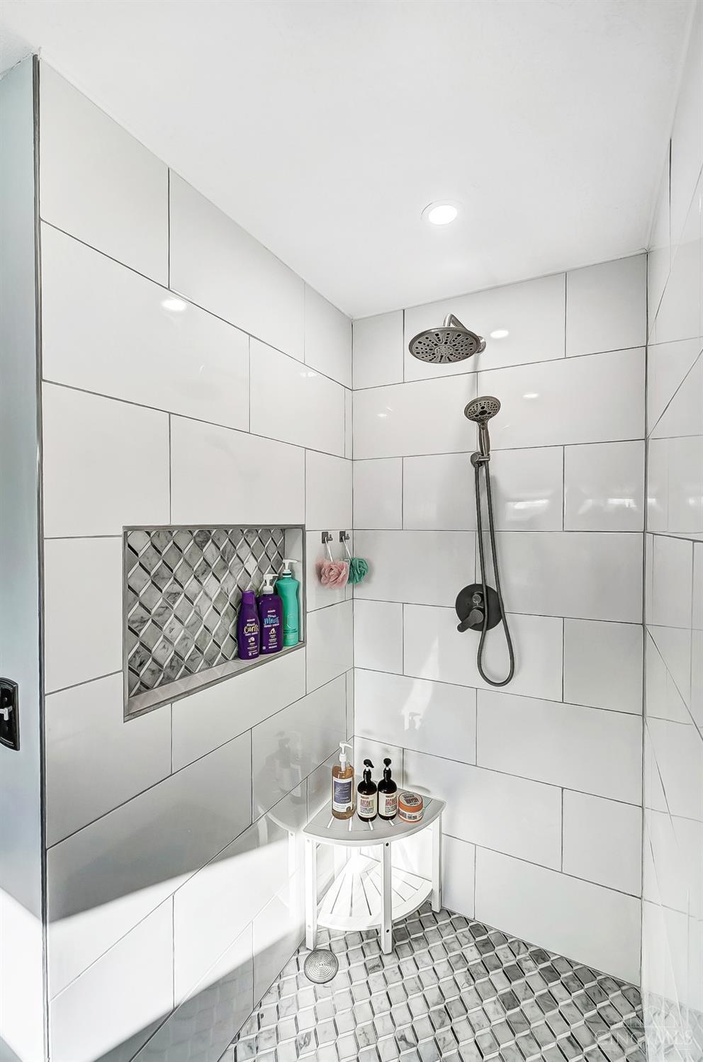 6141 Driftwood Court