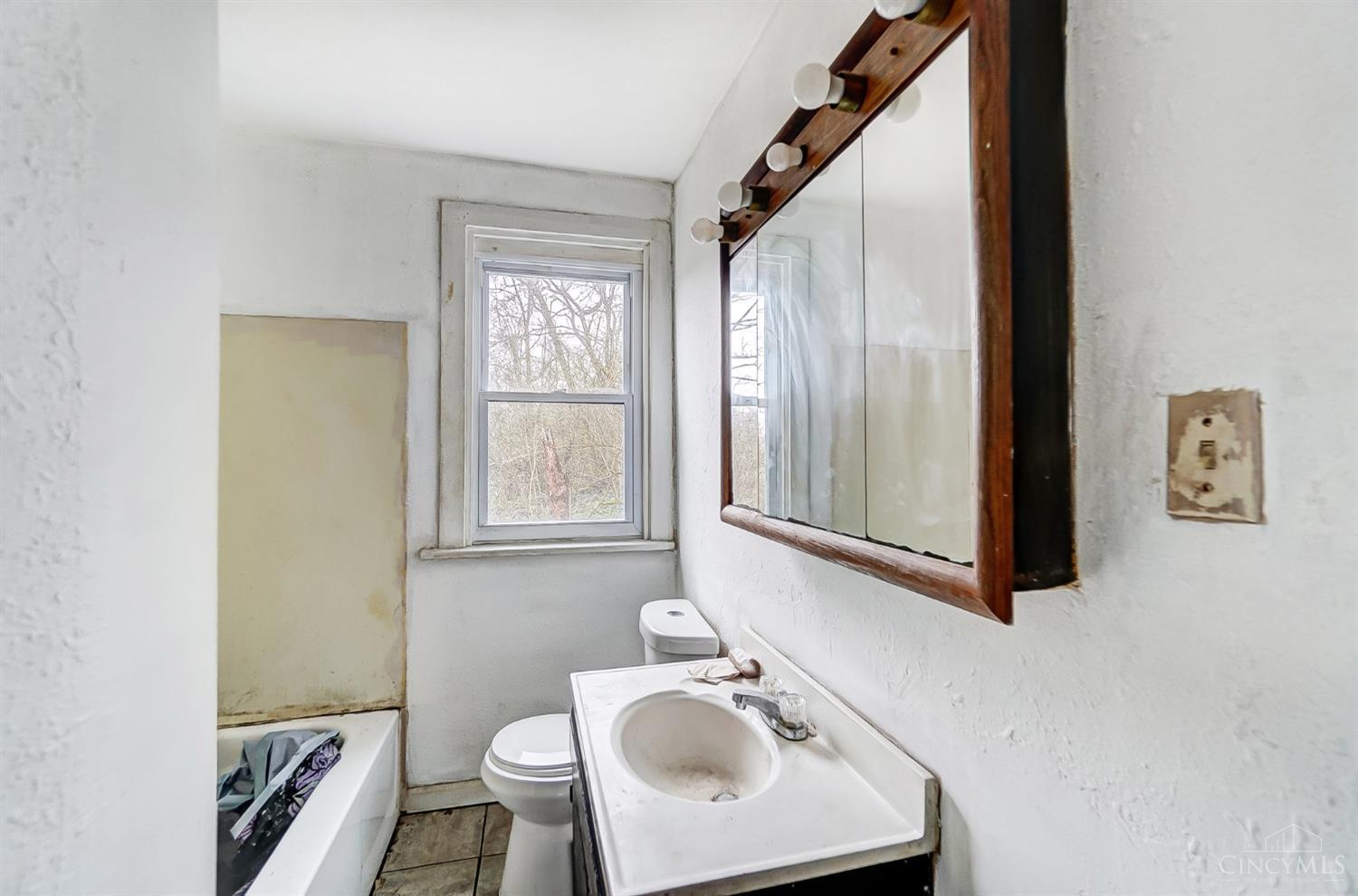 3087 Moosewood Avenue