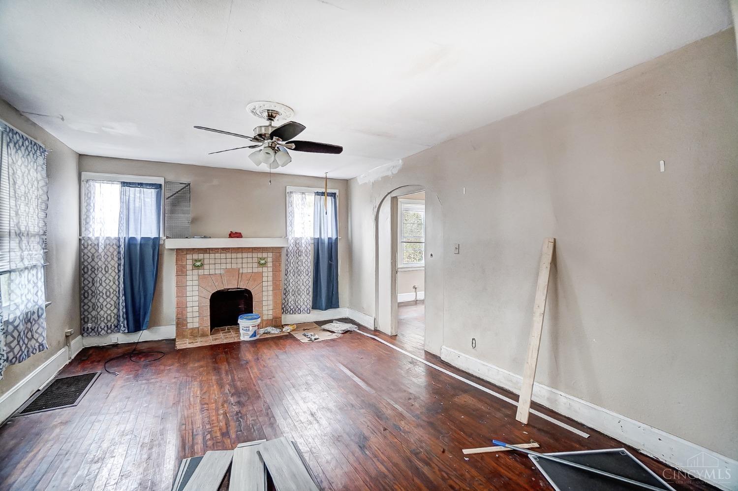 3087 Moosewood Avenue