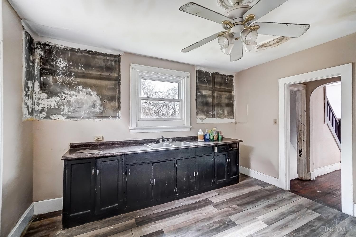 3087 Moosewood Avenue