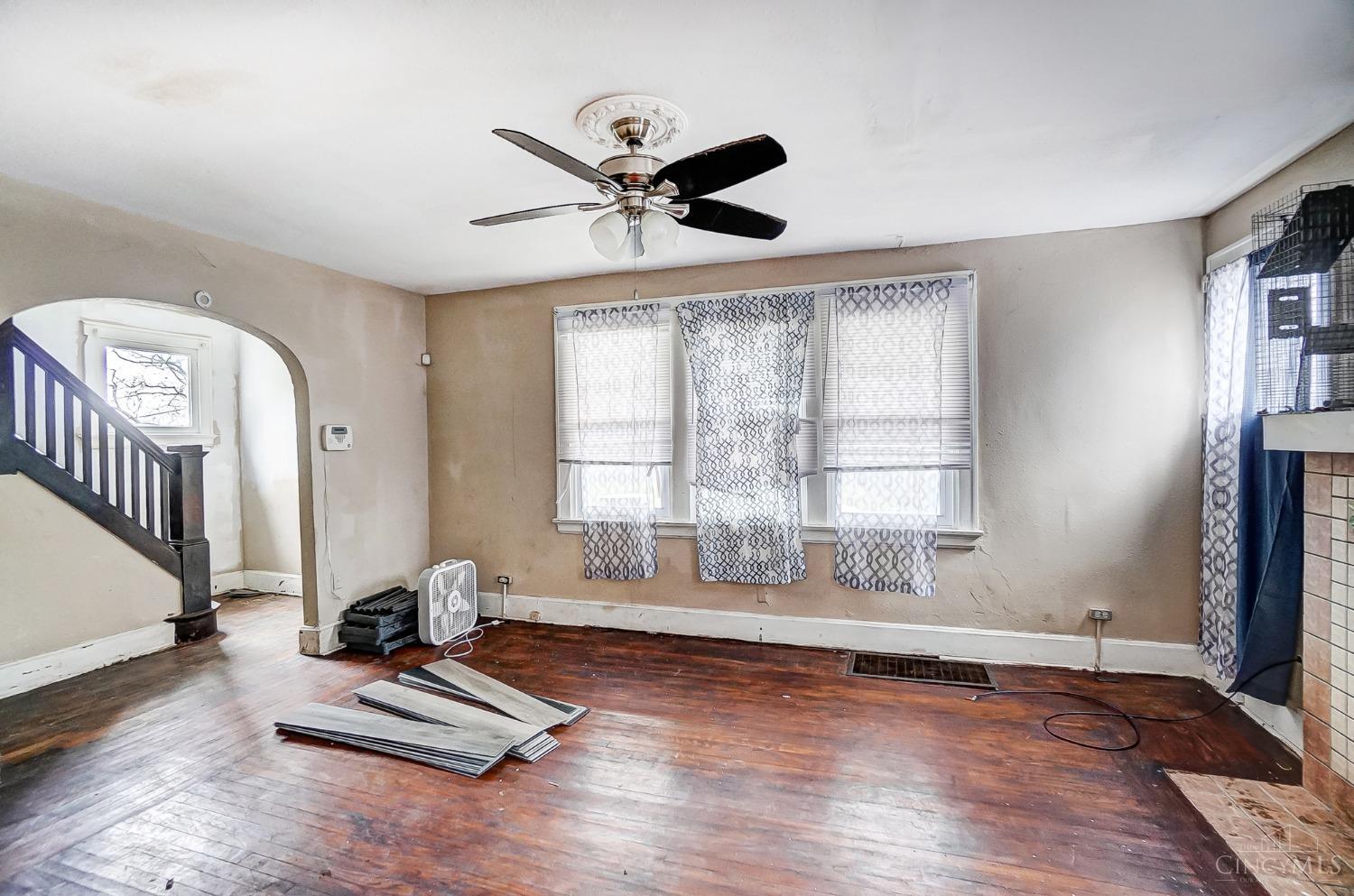 3087 Moosewood Avenue