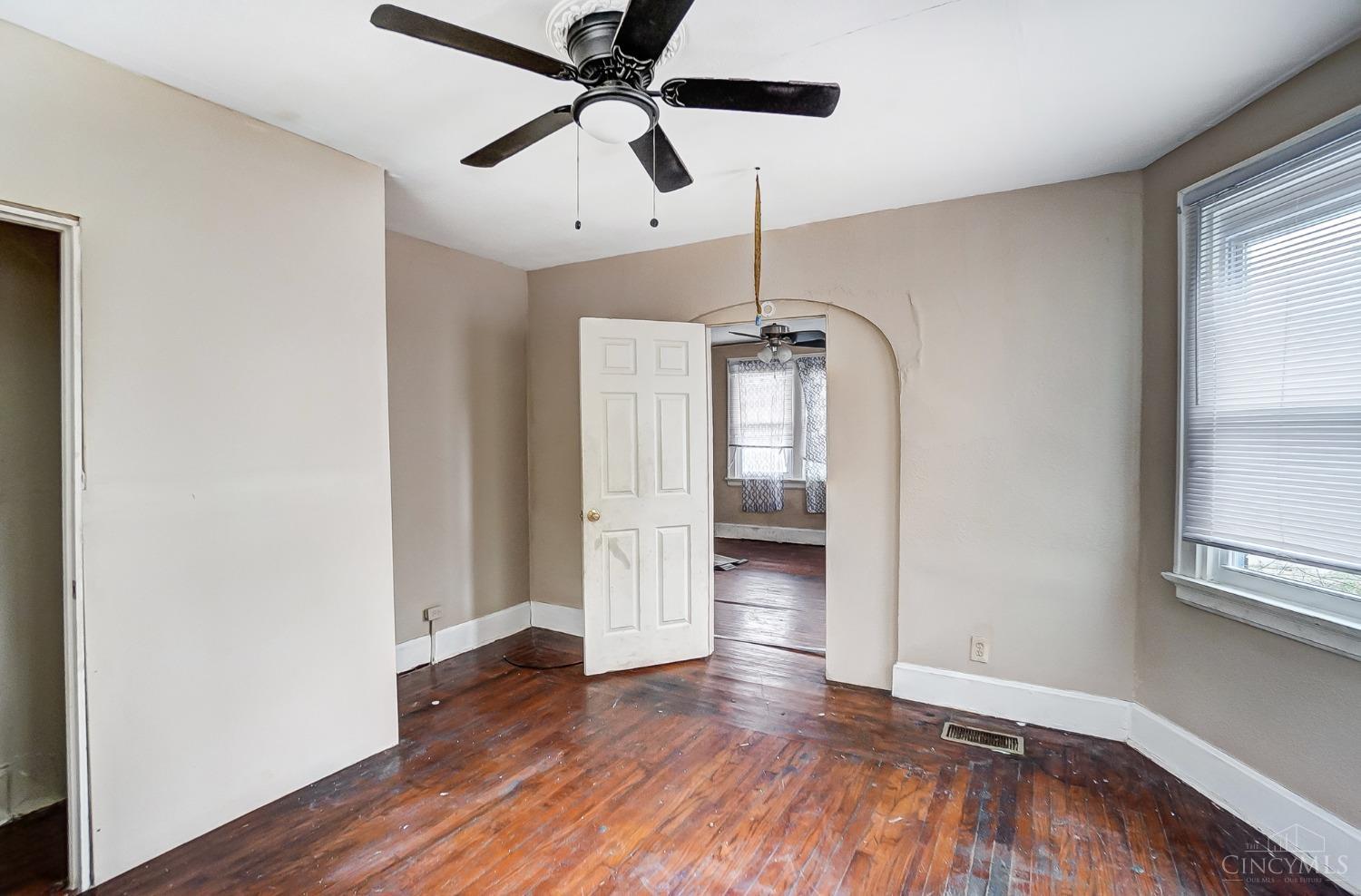 3087 Moosewood Avenue