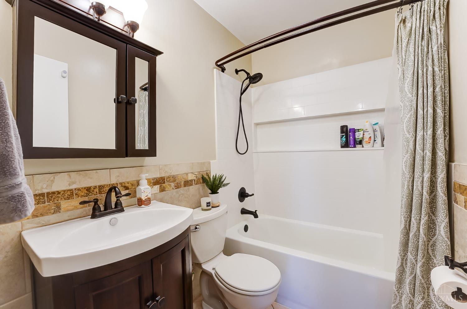 943 Brookcrest Drive