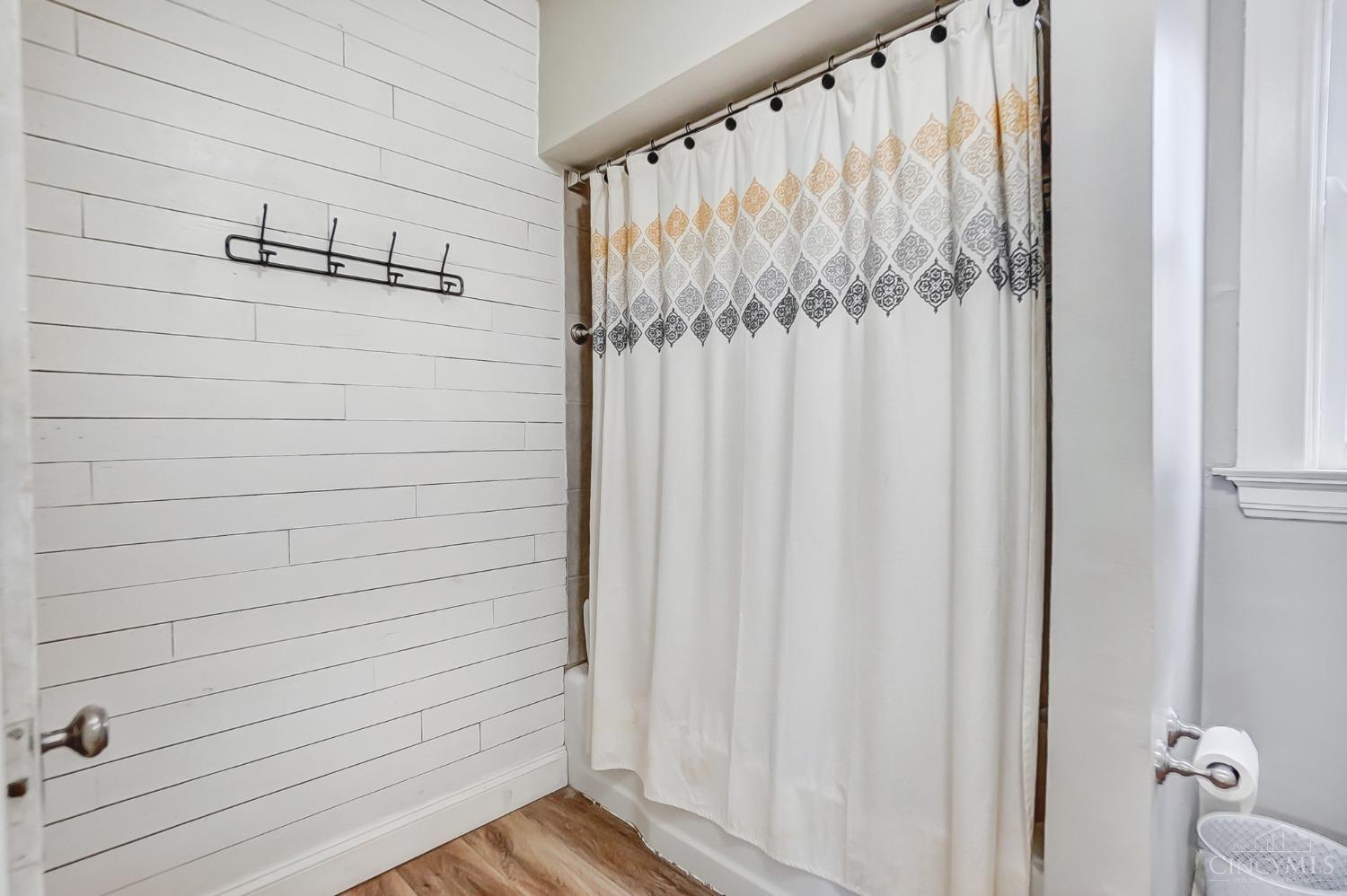 52 E Mitchell Avenue