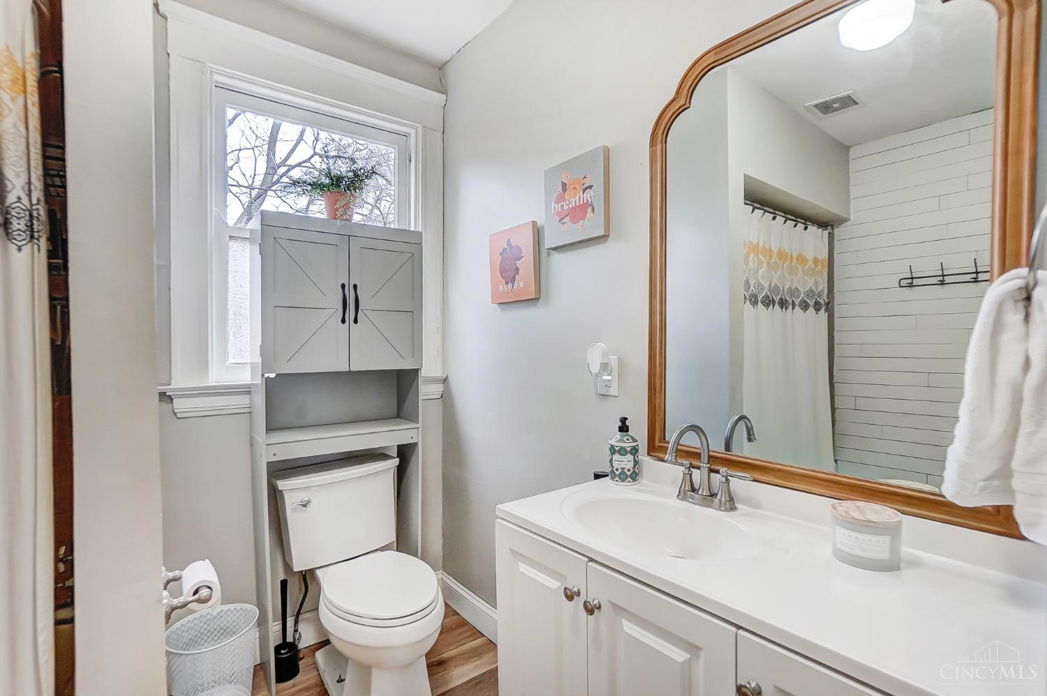 52 E Mitchell Avenue