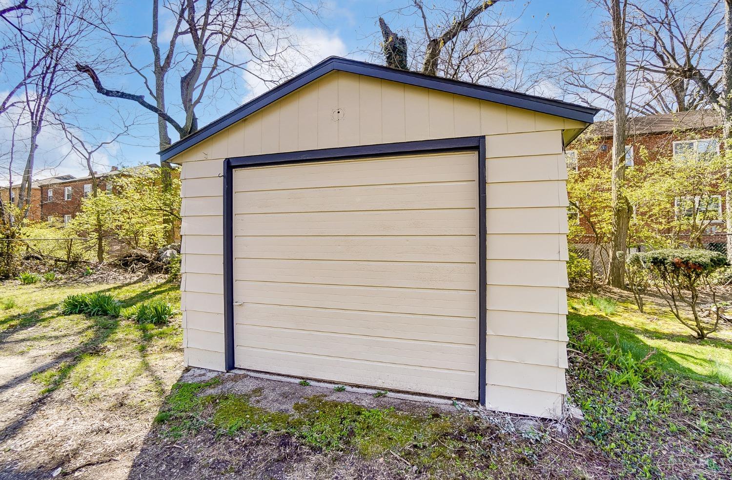 1635 California Avenue