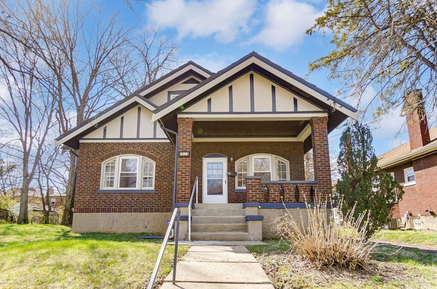 1635 California Avenue