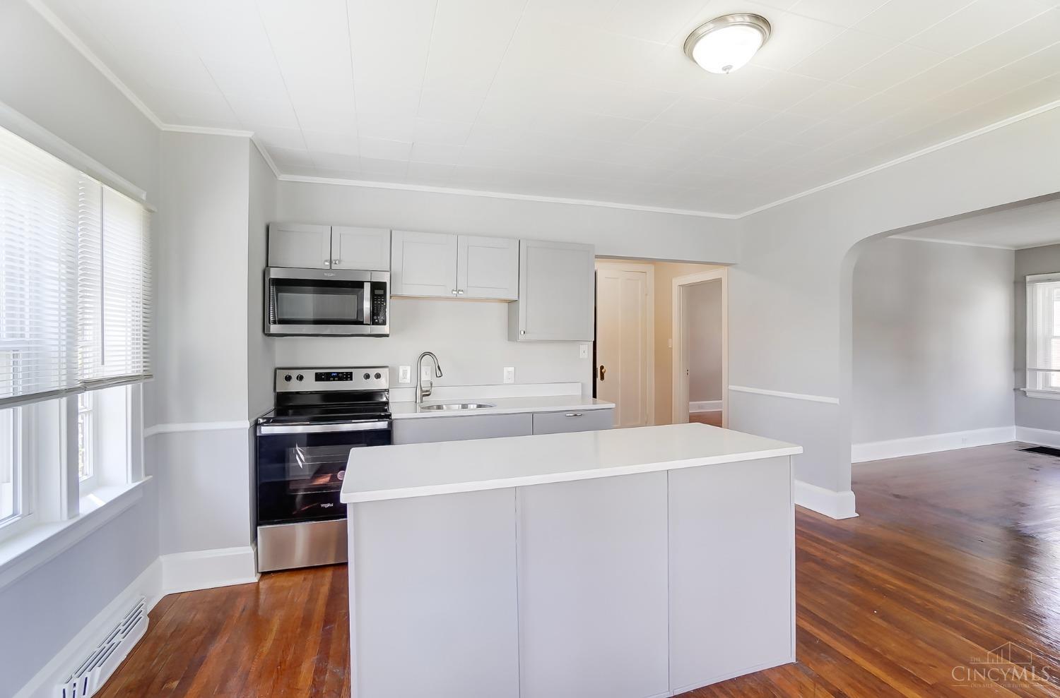 1635 California Avenue