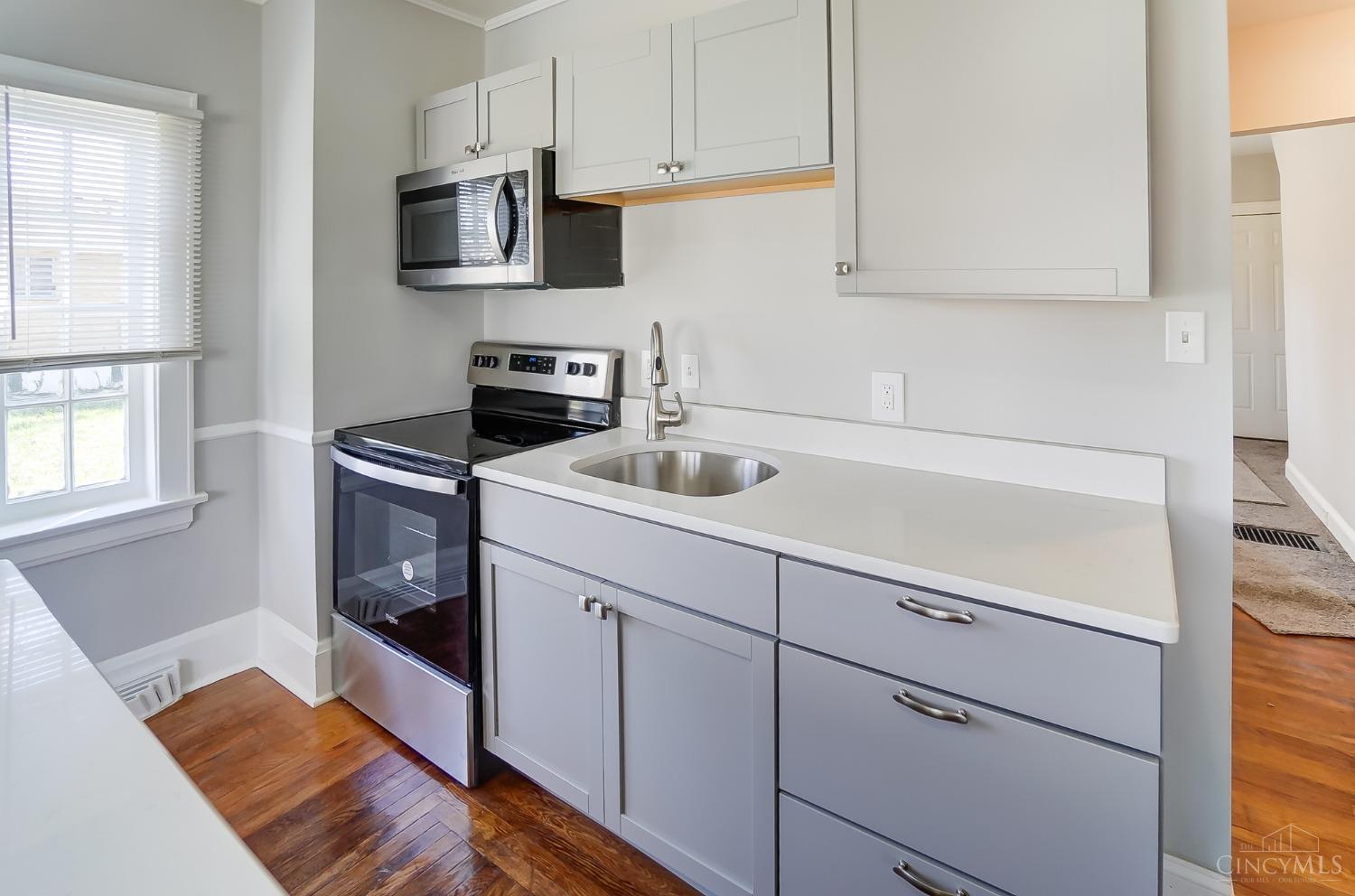 1635 California Avenue