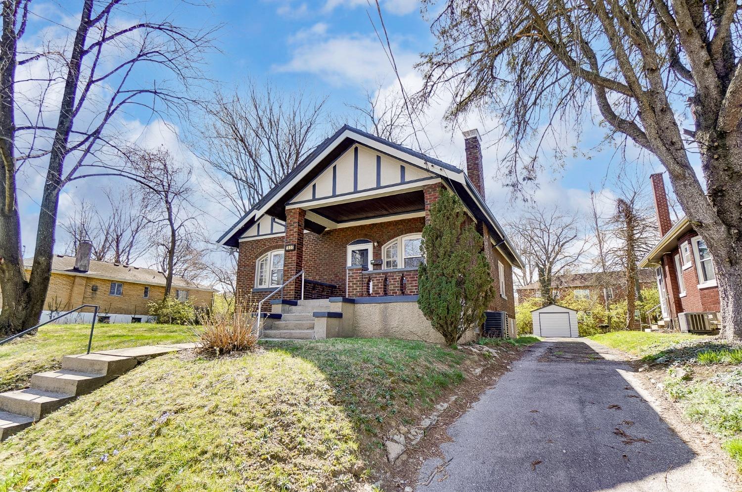 1635 California Avenue