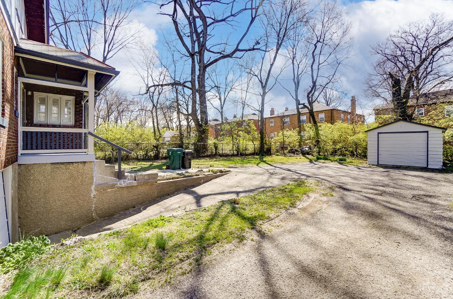 1635 California Avenue