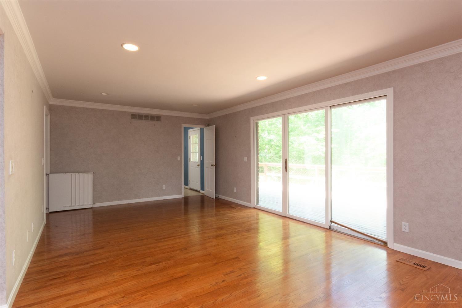 9426 Bainwoods Drive