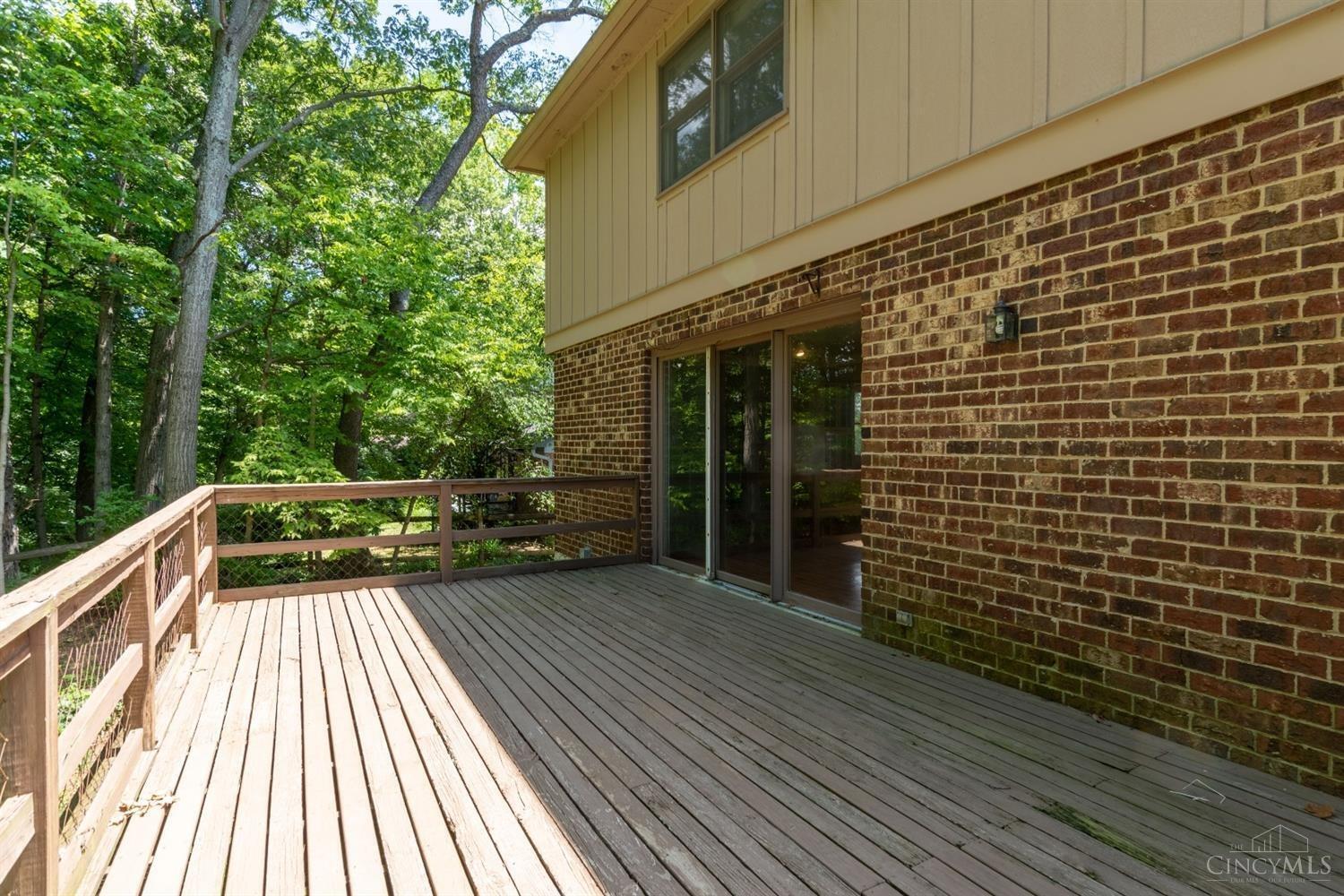 9426 Bainwoods Drive