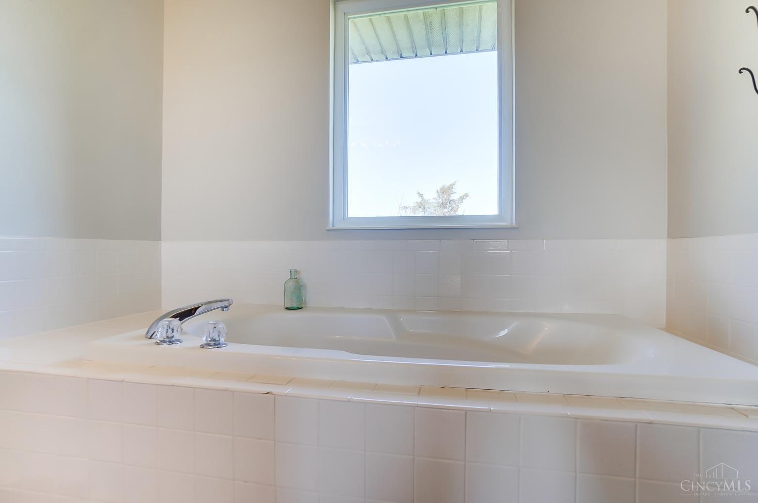 115 W Waterbury Drive