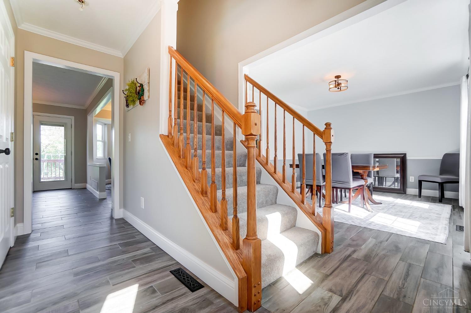 115 W Waterbury Drive