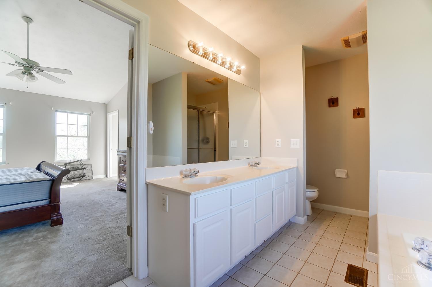 115 W Waterbury Drive