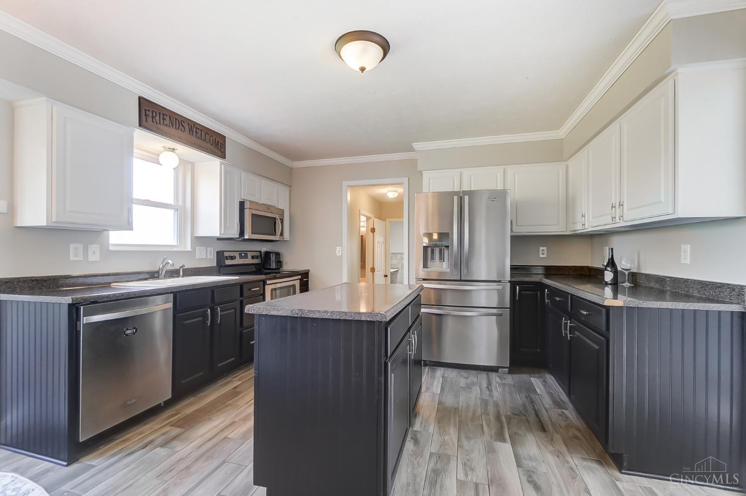 115 W Waterbury Drive