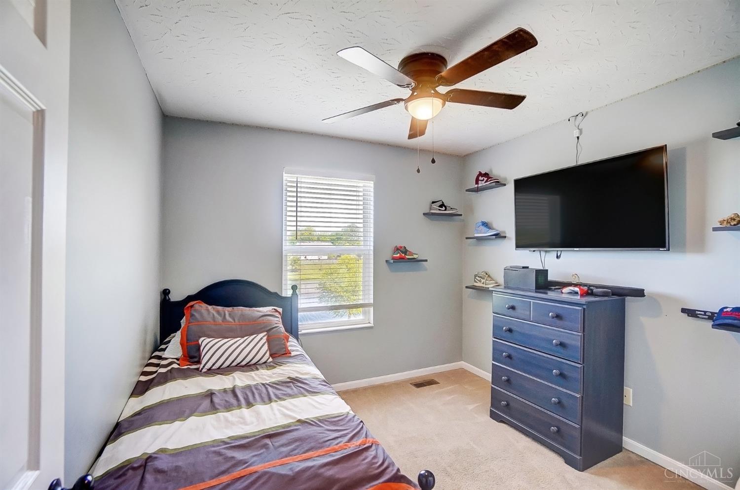 130 Lakeview Drive