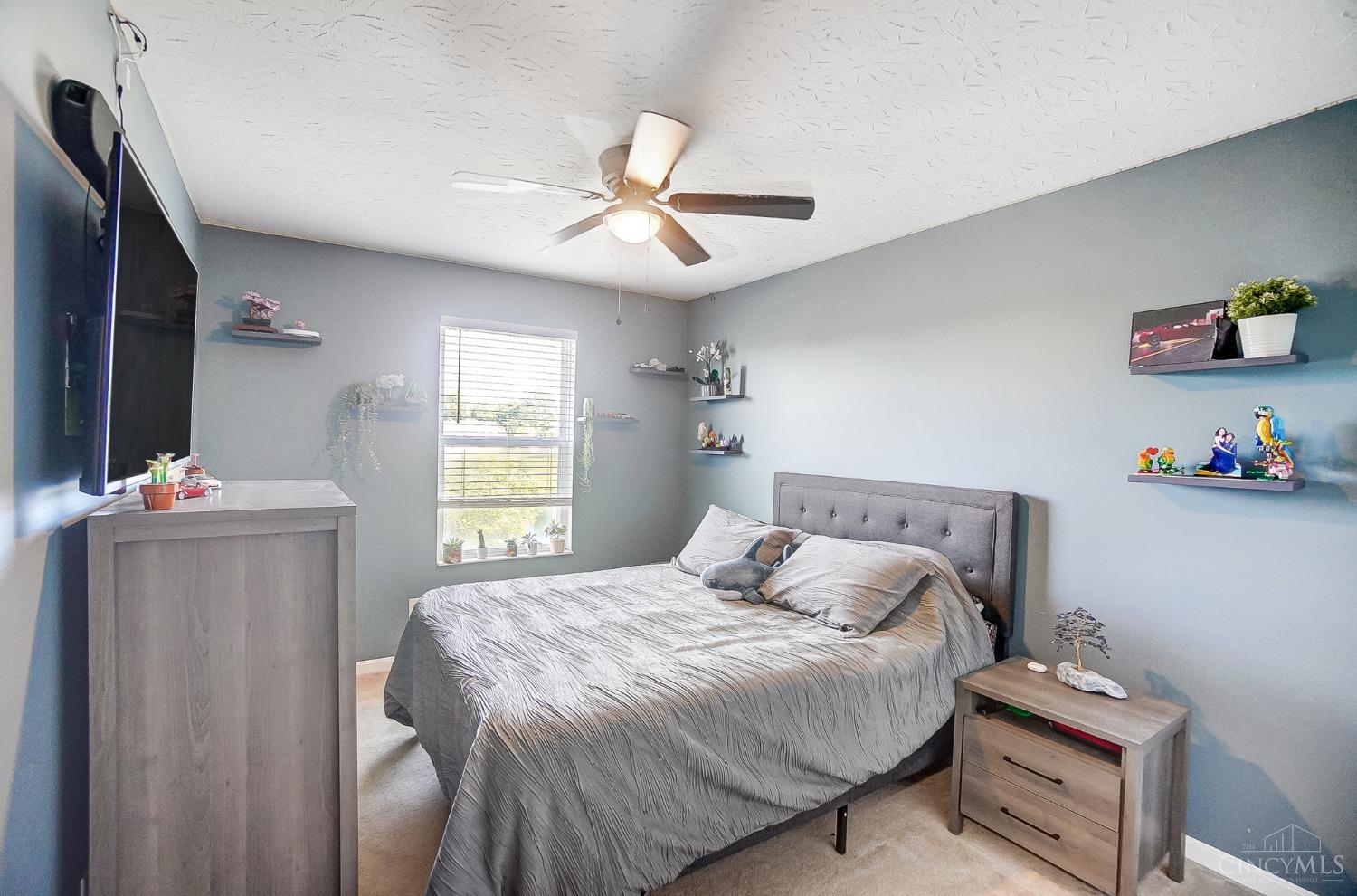 130 Lakeview Drive