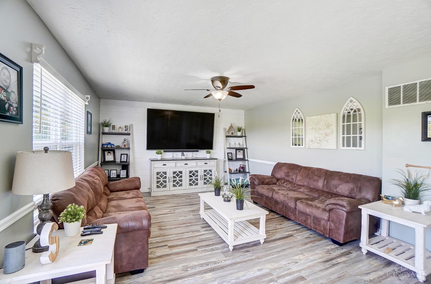 130 Lakeview Drive