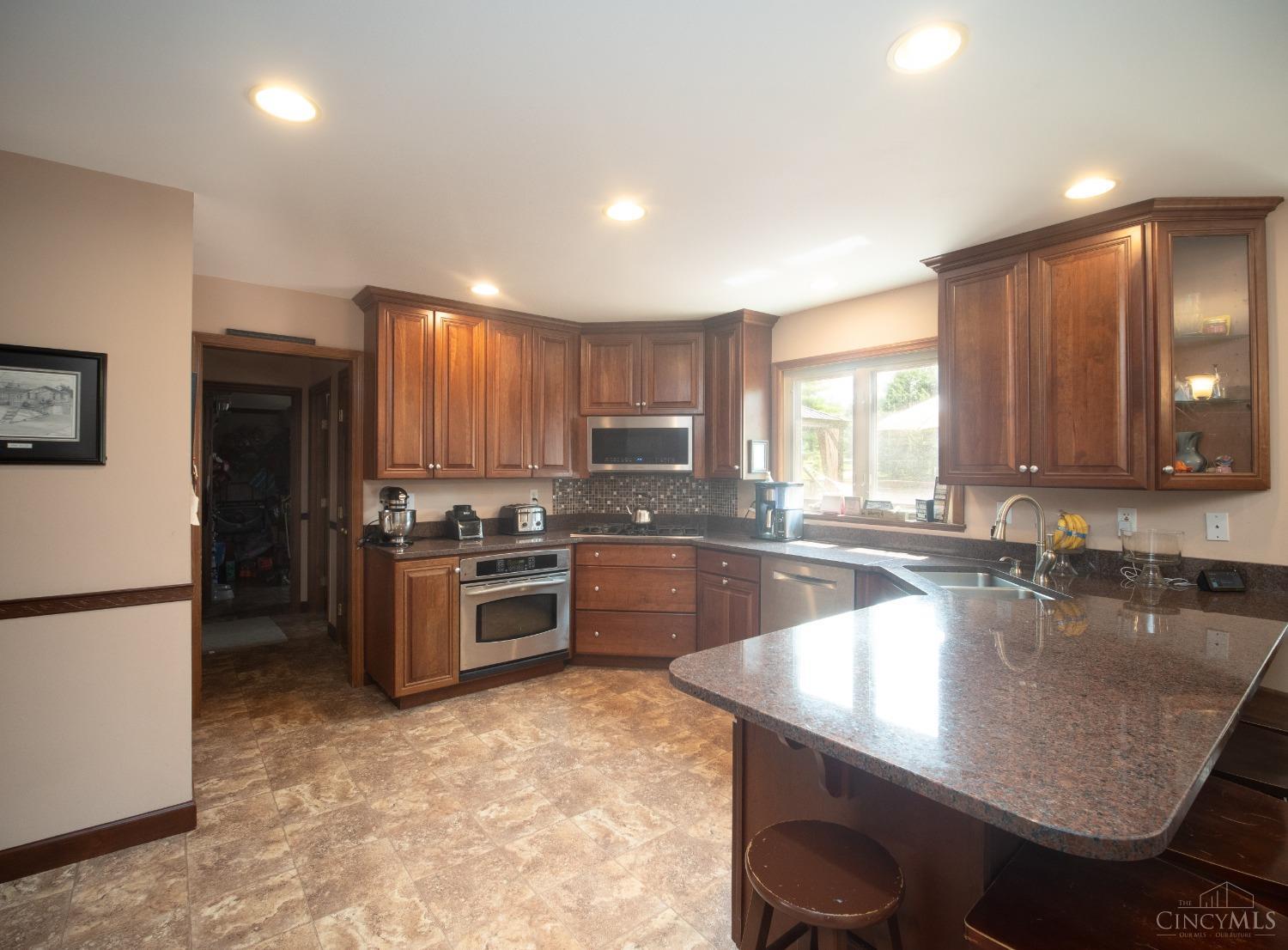 5409 Fallen Timbers Drive